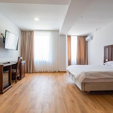 فندق Voyager Năvodari المظهر الخارجي الصورة