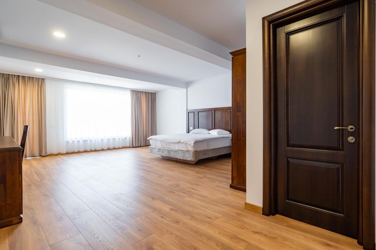 فندق Voyager Năvodari المظهر الخارجي الصورة